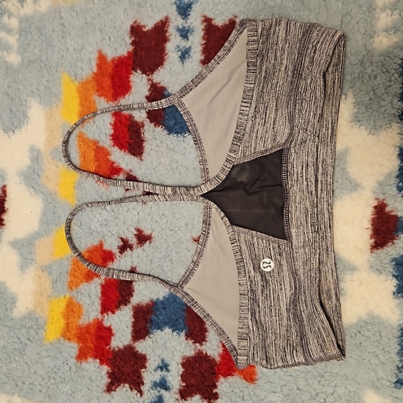 Grey Lululemon Flow Y Bra size 8 - Picture 2 of 3